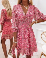 Trena - Romantisches gesmoktes Minikleid mit Blumendruck | Feminines Sommerkleid mit V-Ausschnitt und Puffärmeln