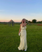 Elegant Maxikleid mit Neckholder & Raffungen