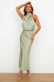Justyna – Langes Kleid mit Neckholder-Ausschnitt