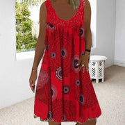 Heidi-Mode | Ärmelloses Kleid mit Lebendigem Boho-Print