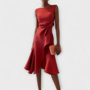 Ärmelloses Midikleid für Damen mit drapiertem, asymmetrischem Saum