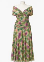 Aure Maxikleid mit Fantasie-Blumenmuster und V-Ausschnitt | Grüne Blumen