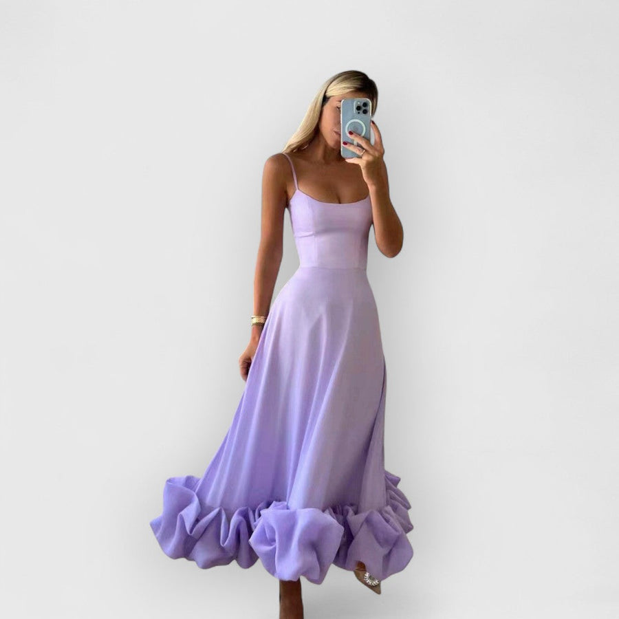 Carissa | Ein fließendes Kleid für deine Schönheit