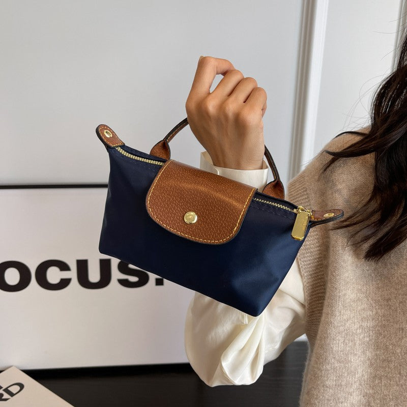 Heidi-Mode | Zierliche Tasche