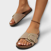 Heidi-Mode | Stilvolle Schnallen Slide Sandalen