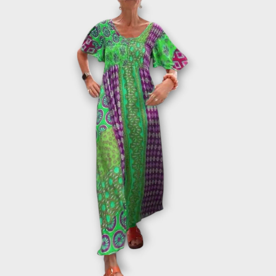 Melania - Lebhaftes Boho-Kleid im trendigen Stil