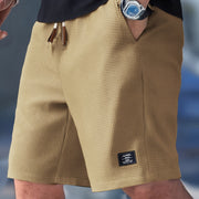 Leon | Stilvolle Shorts im Sommerlook