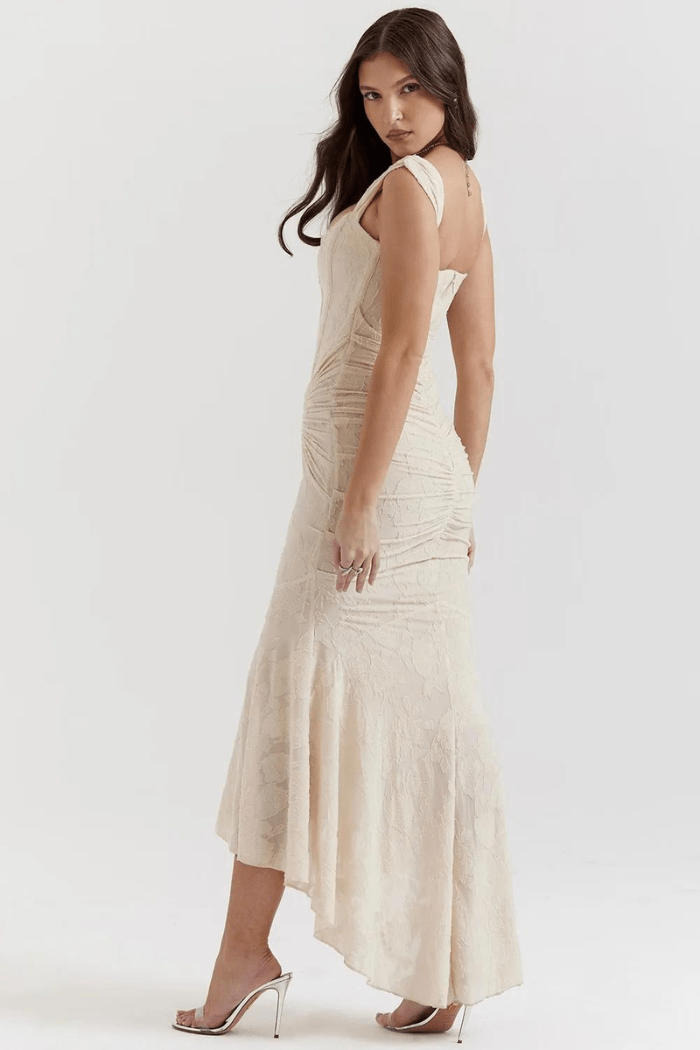 Arabella Kleid – Elegantes Korsett-Maxikleid mit Rüschen