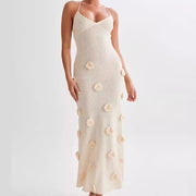 Maxikleid mit Spaghettiträgern und 3D-Blumenapplikationen für Damen