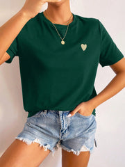 Basic Damen T-Shirt mit Herz-Detail – Minimalistisch, Casual & Kombinationsstark