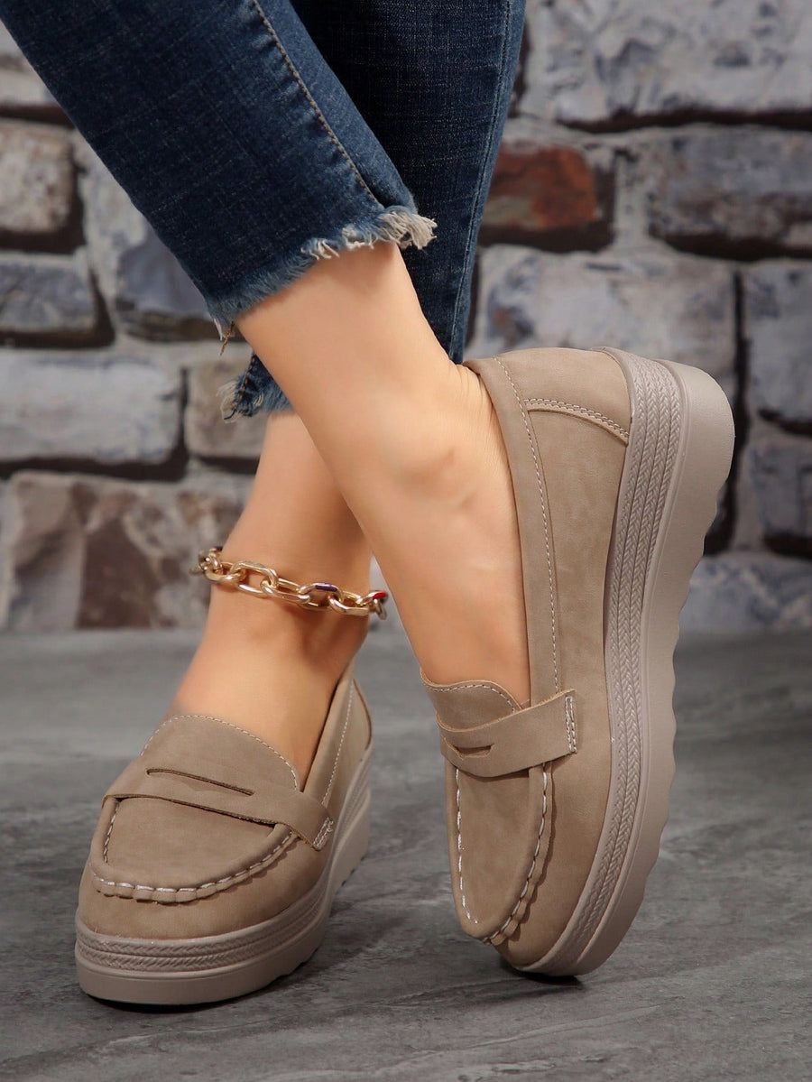 Bequeme Damen-Loafers mit elegantem Metallakzent