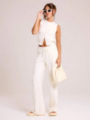Gestricktes Cropped Top mit Knopfleiste – Minimalistisch, Weich & Kombistark