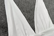 Minikleid mit Halterneck und Skater-Schnitt – Figurbetont & Feminin