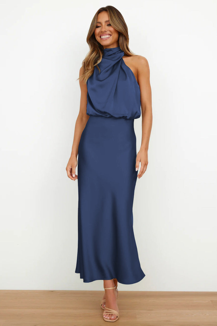Noemi | Damen-Satinkleid mit luxuriösem Schimmer