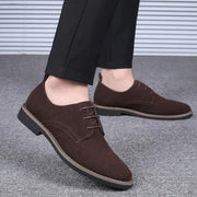 Herrenschuhe aus Wildleder im klassischen britischen Stil - Hugo