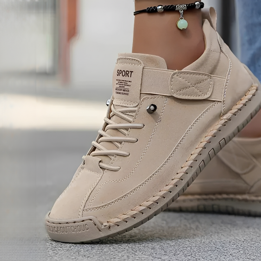 Nellie - Legere genähte Sneaker im Stil