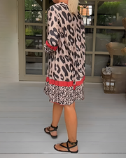 Marfie - Schickes Mini-Kleid mit V-Ausschnitt