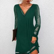 Mierra - Raffiniertes Mini-Kleid mit V-Ausschnitt