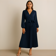 Naomi - Elegantes Kleid mit V-Ausschnitt und Raffungen