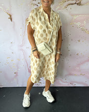 Stilvolle Kleid mit V-Ausschnitt