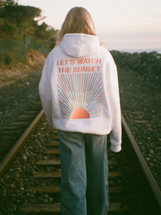 Ophelia – Weicher Hoodie für Damen inspiriert vom Sonnenuntergang