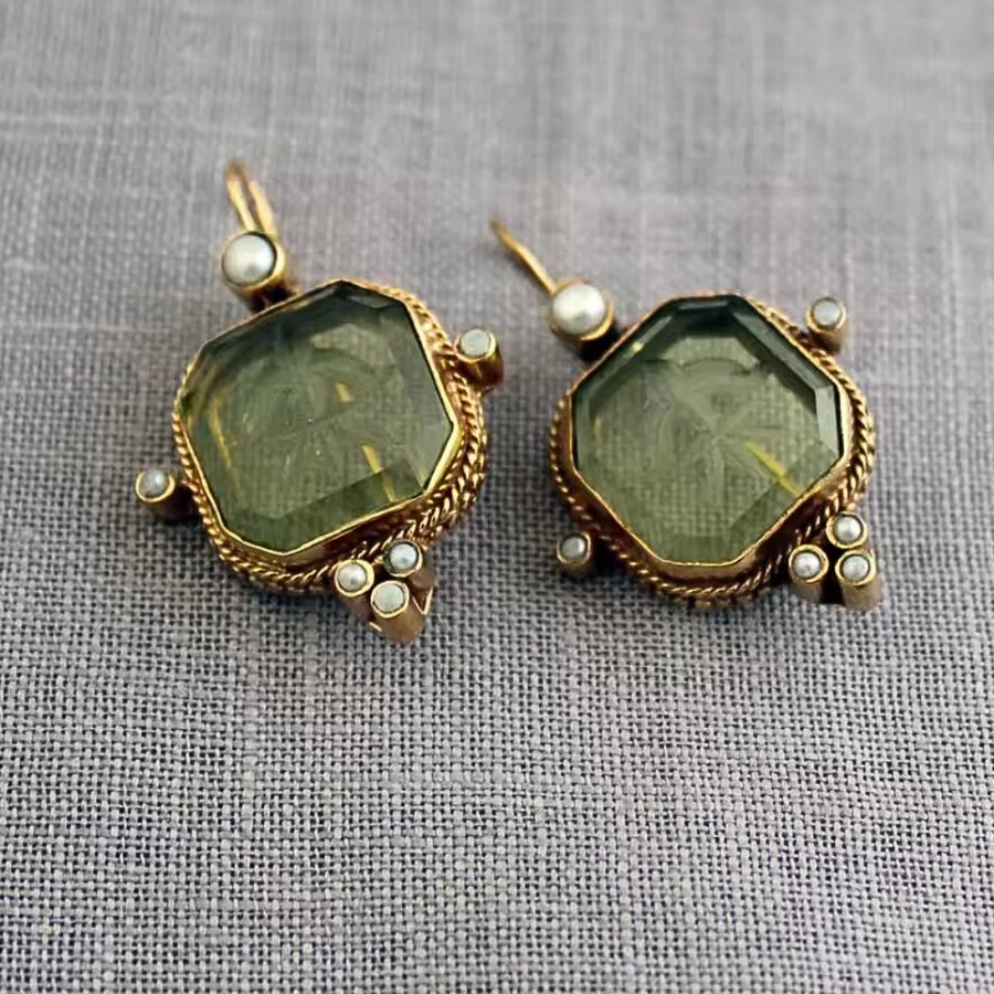 Maeble | Vintage-Ohrringe mit Stein und Perle
