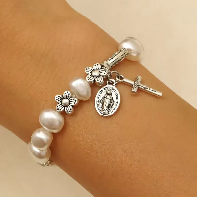 Ninetta – Serenity Jungfrau Maria Gänseblümchen-Armband