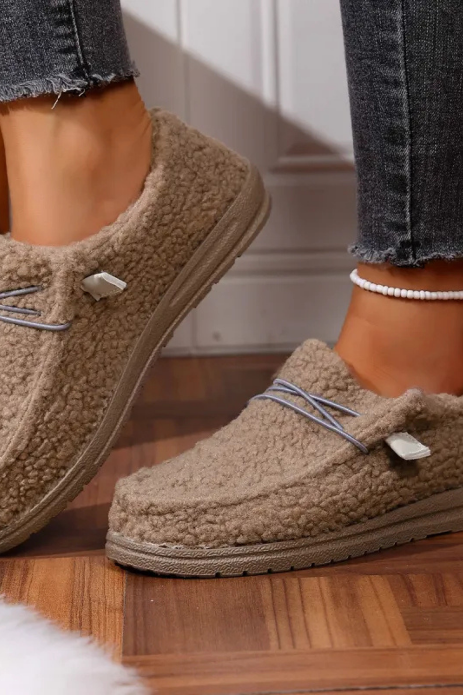 Winnie Warme Teddy Slippers | Khaki
