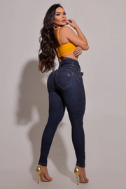 Yara | Formende Jeans mit Gürtel