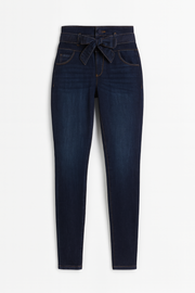 Yara | Formende Jeans mit Gürtel