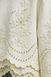 Lucia | Jumper mit Spitzen-Details