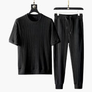 Männer Plissee Zweiteiler mit Rundhals T-Shirt und Jogginghose