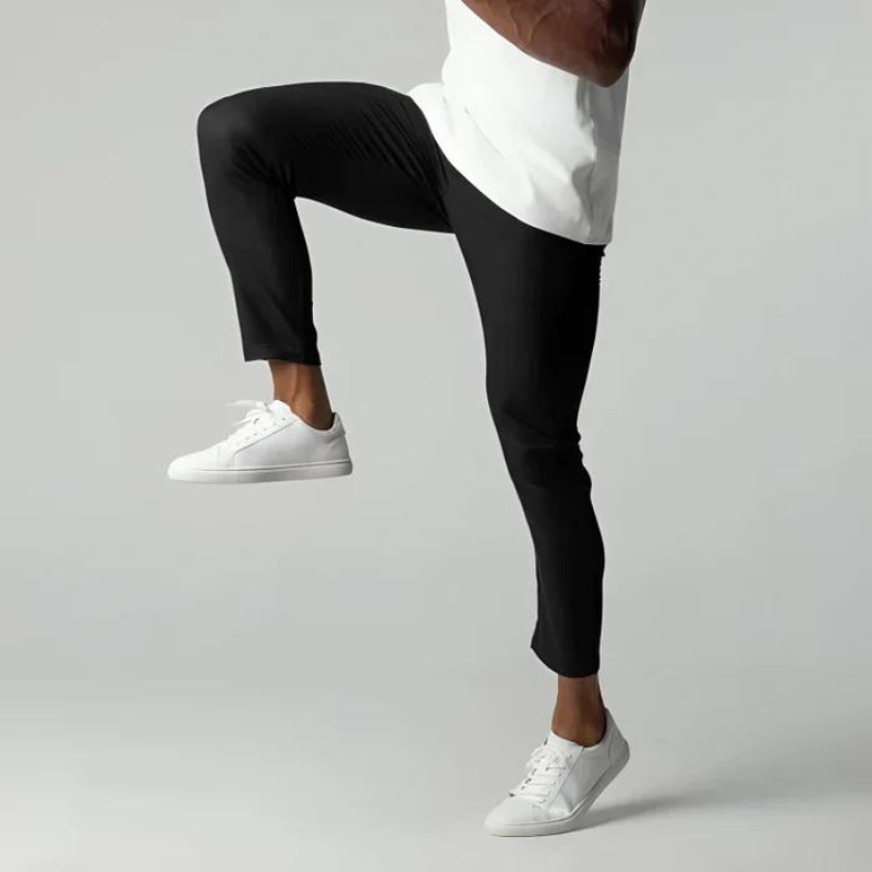 Elina | Klassische Stretch Chino für Herren modern