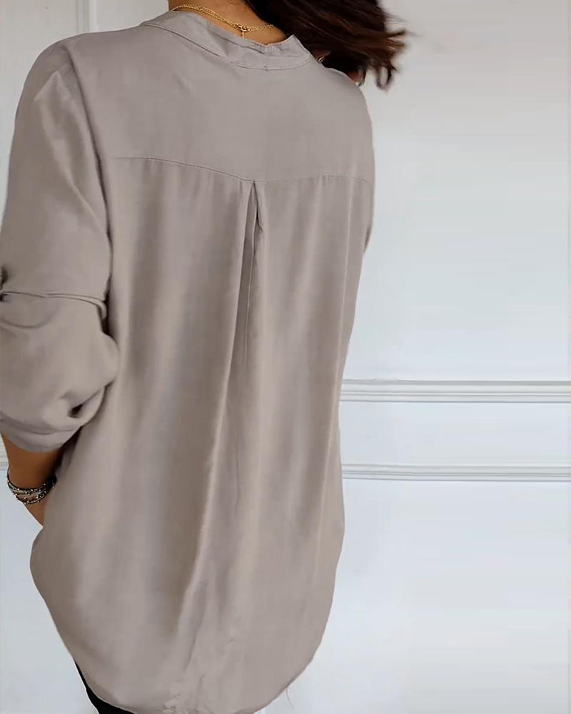Amelia - Schicke Bluse mit Knopfleiste und Paillettenbesatz für Damen | Elegante Langarmbluse mit Paillettentasche