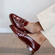 Ravid - Lederschuhe mit Schnallendetail