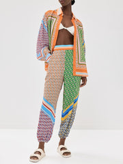 Vollständiges geometrisches Multicolor – Oversized-Hemd und Bloom-Hosen