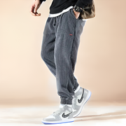 Theo | Oslo Cordhose Sweatpants für stilbewusste Herren