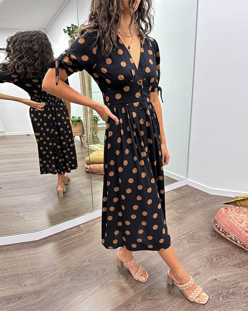 Daniela | Feminines Kleid mit Punktmuster