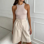 Damen Shorts Beige – Knielang & Elegant – Sommermode 2025