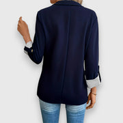 Sophie | This Moderner Damen-Blazer elegant geschnitten
