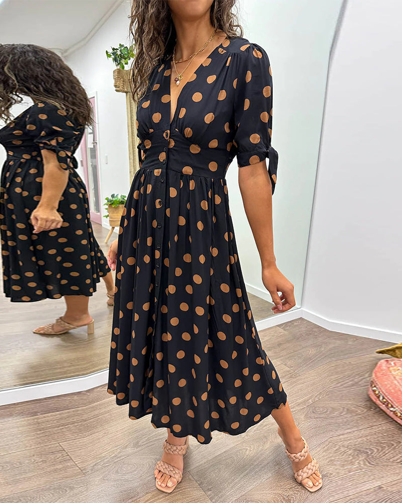 Daniela | Feminines Kleid mit Punktmuster