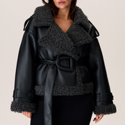 Geraldine™ - Gürtel-Shearling-Mantel