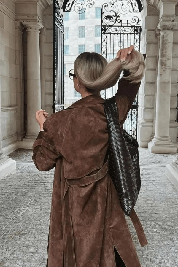 Galatea Trenchcoat – Langer Damen Trenchcoat aus Veganem Wildleder