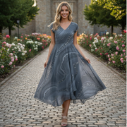 Eliana - Stilvolles Kleid mit V-Ausschnitt
