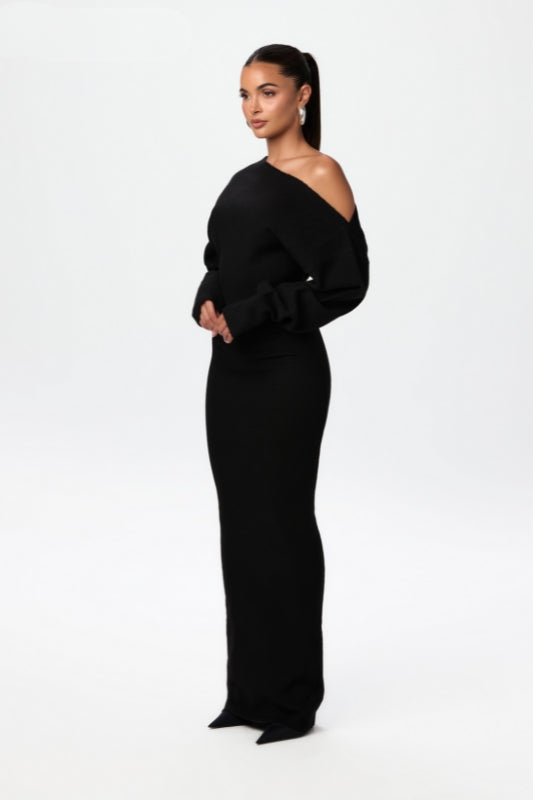 Trina – Schulterfreies Strickkleid