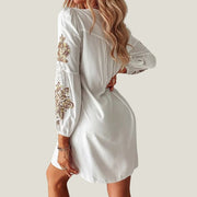 Elegantes | Besticktes Langarmkleid mit Schnürdetail für dich