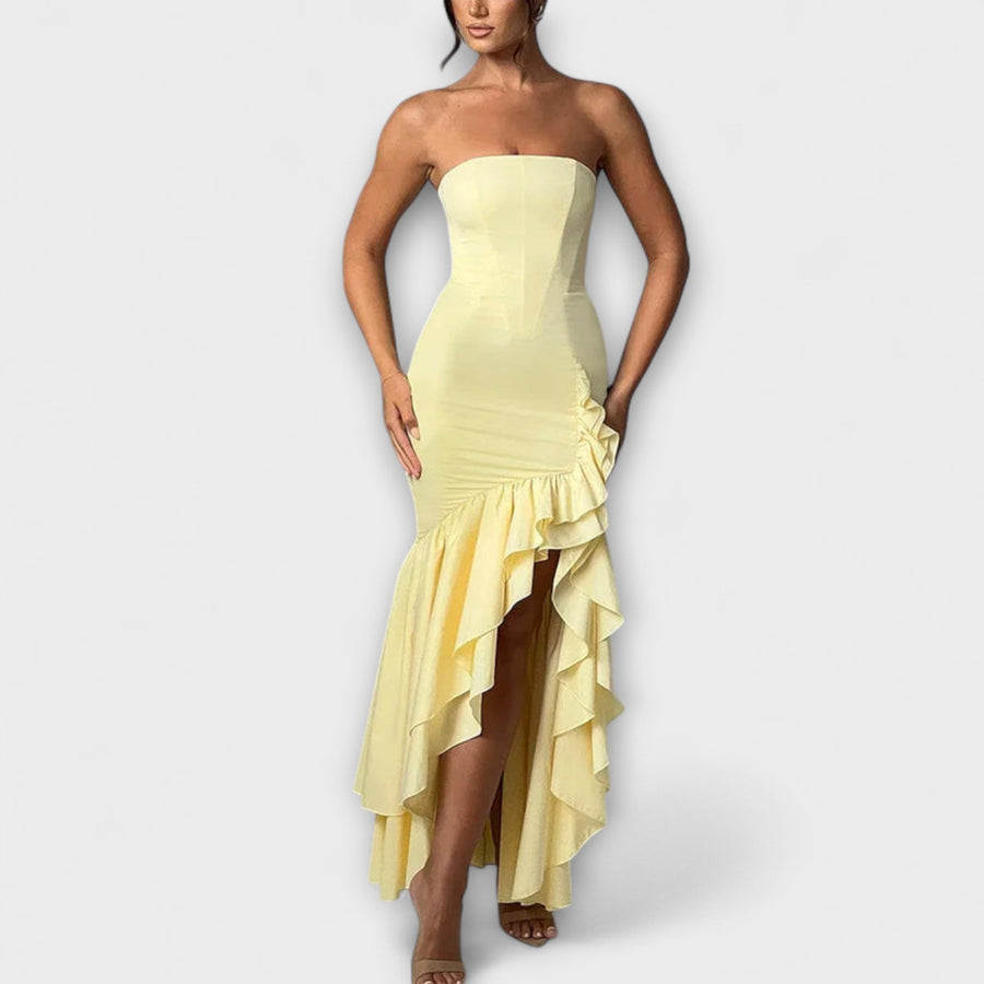Zuri - Asymmetrisches Off-Shoulder Maxi-Kleid in Slim Fit