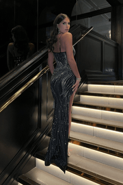 Sophie | Glamouröses Strass Abendkleid mit Beinschlitz – Eleganz & Luxus in Schwarz