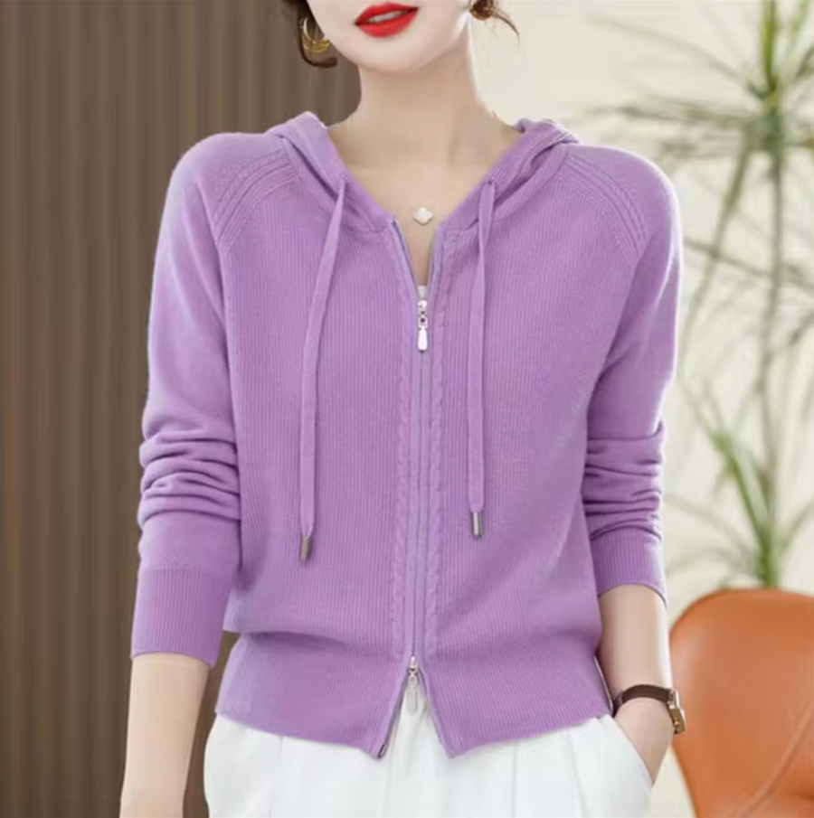 Karla | Gestrickter Kapuzenpullover mit Kaschmir-Gefühl