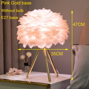 Designer Tischlampe mit Federschirm – Goldenes Stativ & Weiches Stimmungslicht